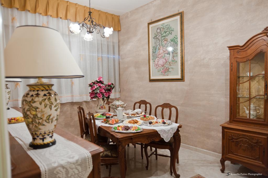 La Baronessa Villa Tiggiano Ruang foto